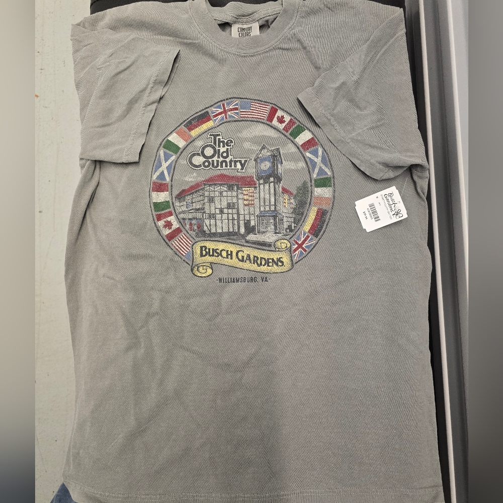 Busch Garden Old Country Tee Shirts Case 24 QTY $39.99 ea. Shirt sz M Wholesale